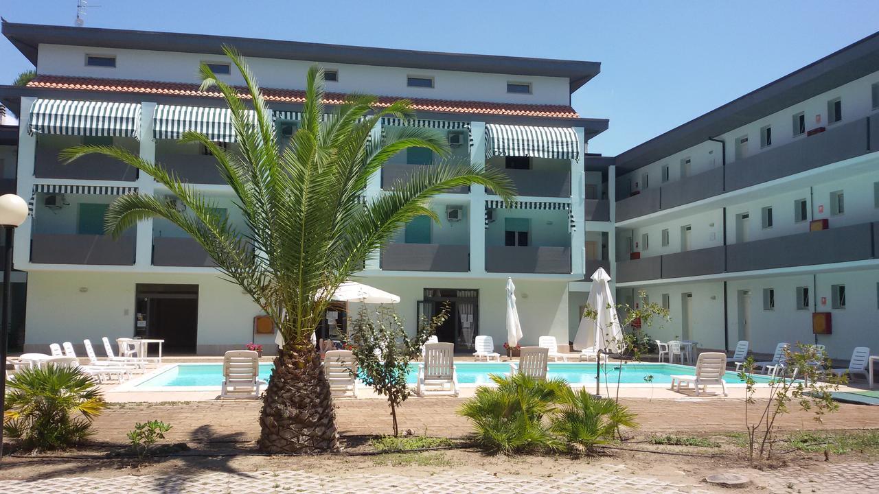 Residence Verde Pineta Principina a Mare Exterior photo